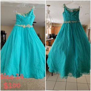 Girls pageant dress